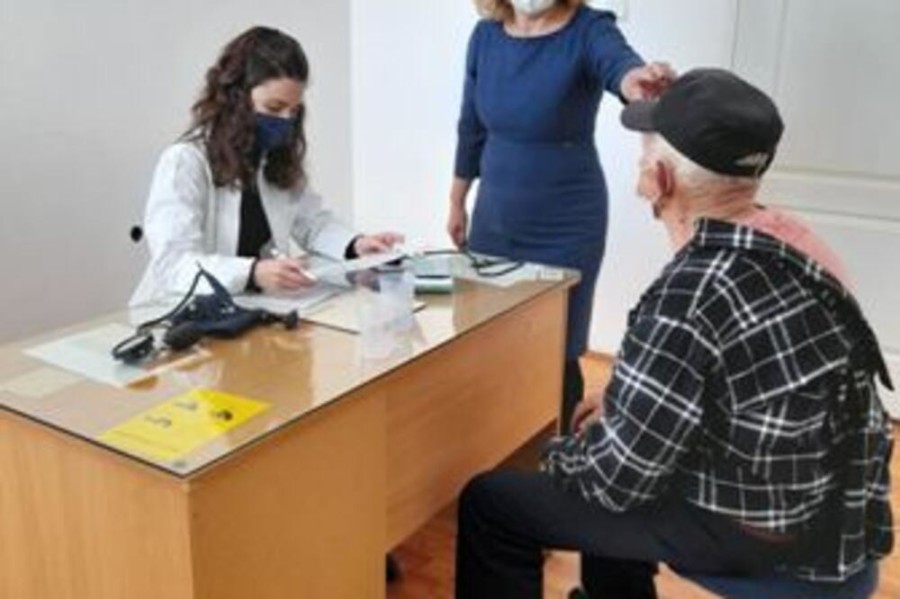 NEPOVOLJNA EPIDEMIJSKA SITUACIJA: Naizmenično cirkulišu delta i omikron soj