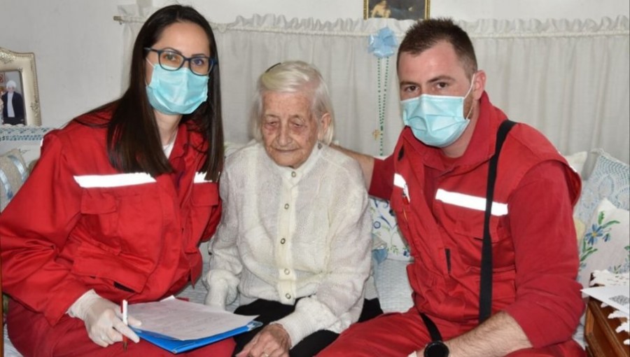 Najstarija Novosađanka se vakcinisala u 107. godini
