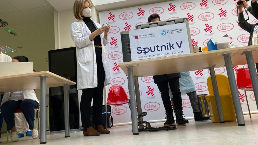 VAŽNA VEST ZA SVE U SRBIJI KOJI SU PRIMILI RUSKU VAKCINU: Druga doza se više neće davati na 21 dan