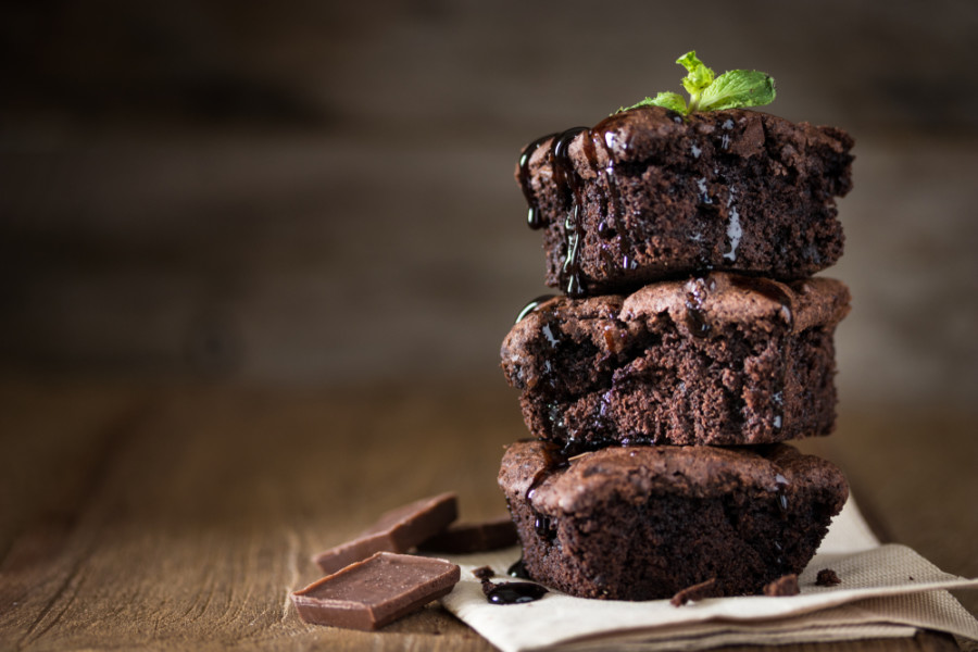 KAKAO KOCKE BEZ JAJA, MLEKA I MASLACA: Veoma brz i lagan recept, ni mikser vam ne treba!