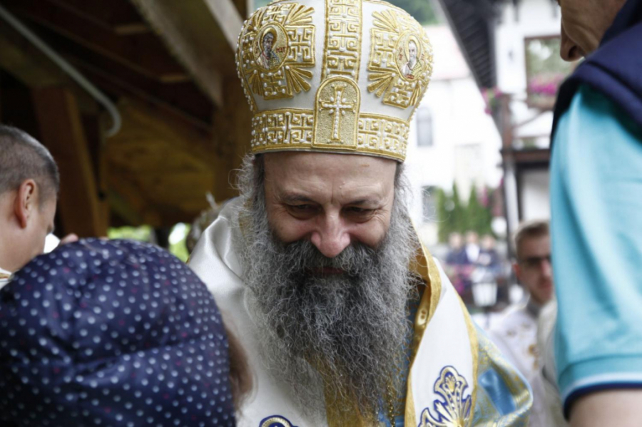 POSETA PATRIJARHA PORFIRIJA TUMANU: U Srpskom Ostrogu Njegova Svetost uputio snažnu poruku vernicima