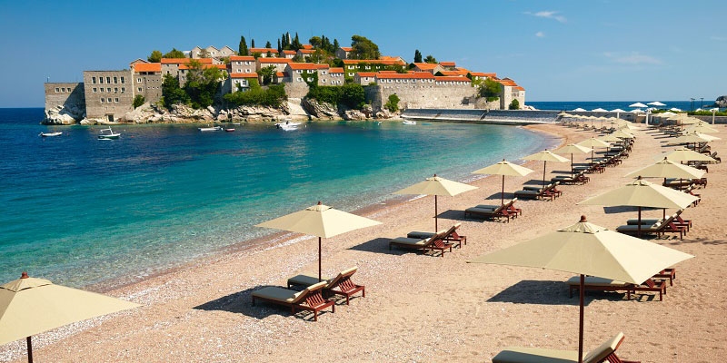 VAŽNA VEST ZA ONE KOJI IDU U CRNU GORU: Ukoliko se zarazite virusom korona, evo ko snosi troškove lečenja!