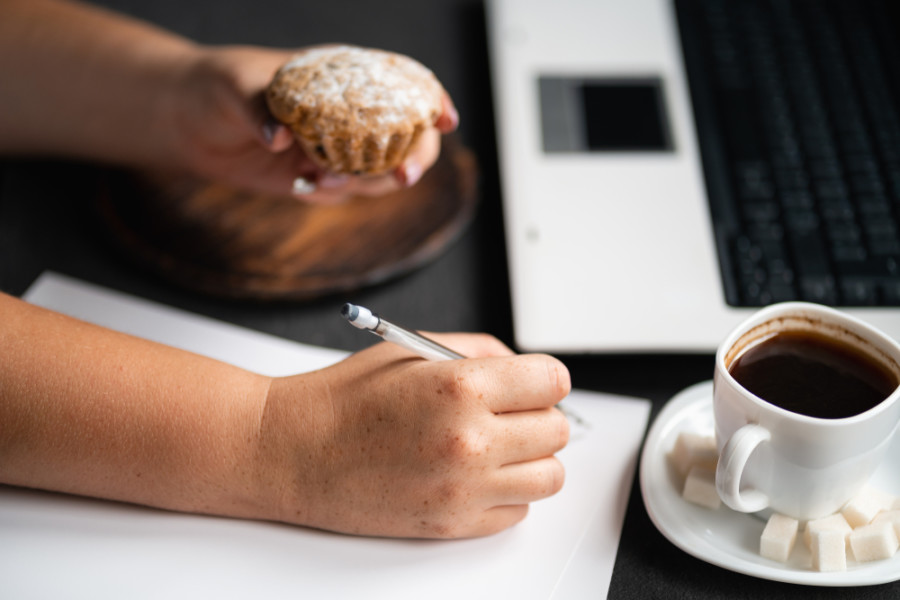 NUTRICIONISTI OTKRIVAJU: Četiri namirnice koje suzbijaju apetit i sprečavaju prejedanje!