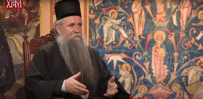 CRNA GORA SLAVI MITROPOLITA JOANIKIJA: Veliki vatromet iznad Hrama Hristovog Vaskrsenja! Evo ko je mitropolit Joanikije