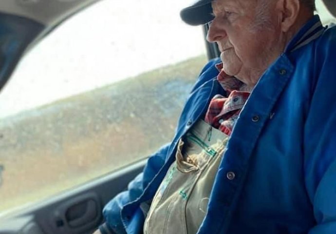 Moj deda u braku je sa bakom već 60 godina, ovo šta je uradio nateralo mi je suze na oči