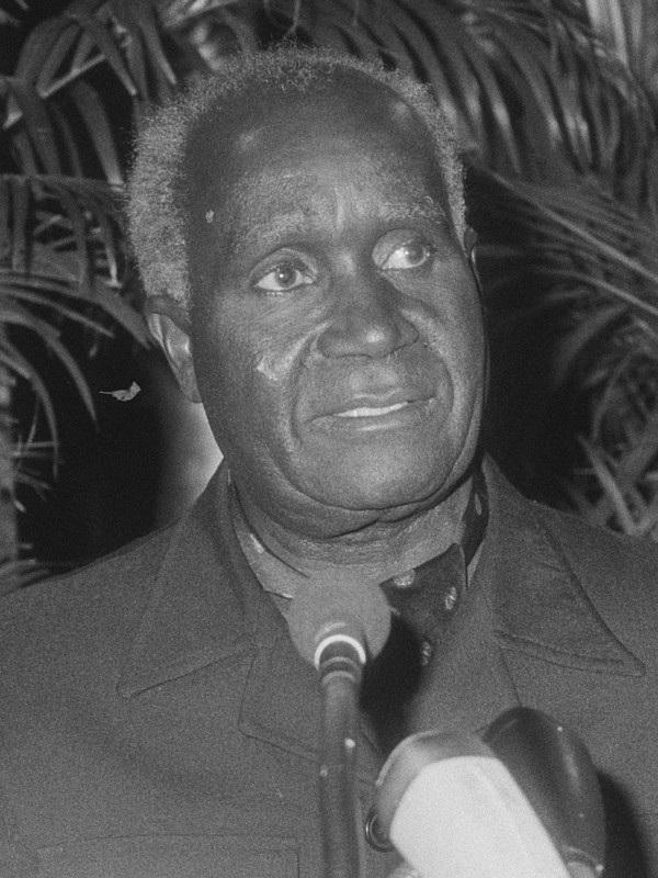 BIO JE VOĐA ANTIKOLONIJALNE KAMPANJE U AFRICI: Umro prvi predsednik Zambije Kenet Kaunda! (VIDEO)