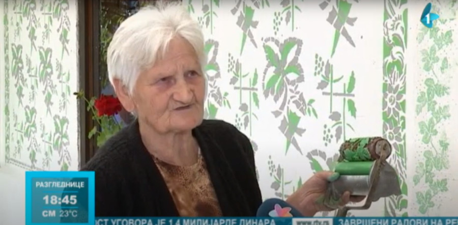 NJENE KREACIJE SU PRAVA UMETNOST: Baka Bojana ukrasnim molerajem ulepšala mnoga domaćinstva! (VIDEO)