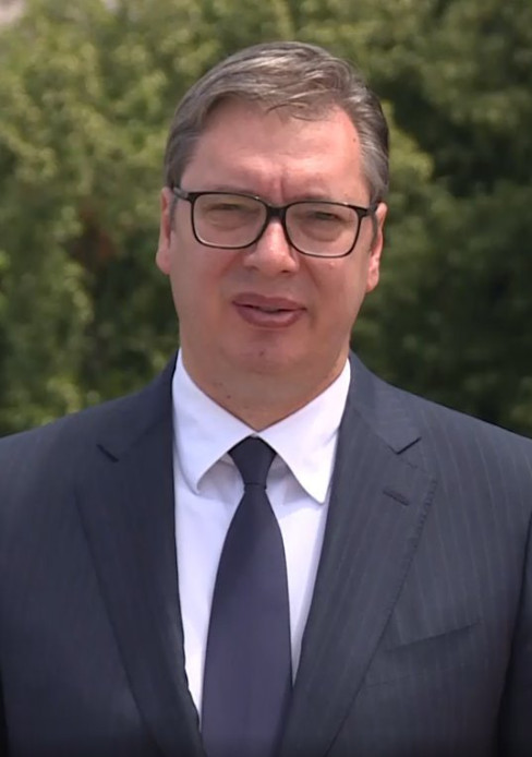PREDSEDNIK U POSETI RASINSKOM OKRUGU: Vučić danas na svečanom otvaranju aerodroma Rosulje