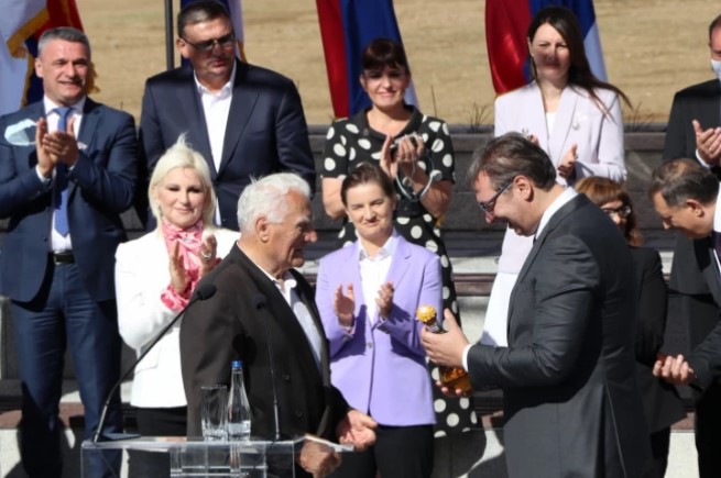 PREDSEDNIK VUČIĆ ODRŽAO OBEĆANJE: Takovski kraj ulazi u 21. vek