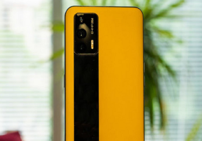 KINEZI VLADAJU TRŽIŠTEM: Najjači najjeftiniji smartfon na svetu uskoro i u Srbiji!