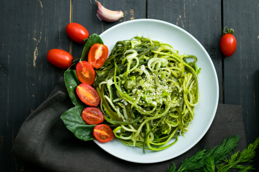 NAJLEPŠI SOS ZA ŠPAGETE: Pesto od limuna je savršenstvo ukusa, a veoma se lako pravi!
