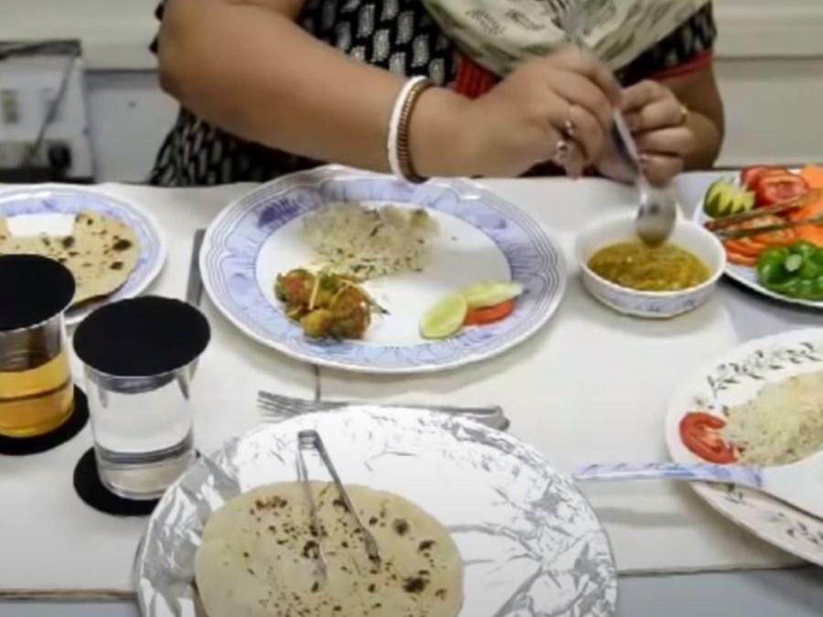 KAD KRENETE NA SLAVE OBRATITE PAŽNJU Nutricionista objašnjava kako da ne unosite previše kalorija, opasnost leži u sitnim kolačima