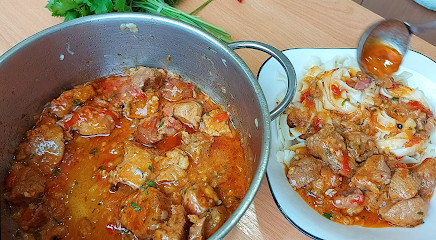 BAKIN RECEPT ZA SAVRŠEN JUNEĆI GULAŠ: Čarobno varivo, nezaboravnog ukusa (VIDEO)