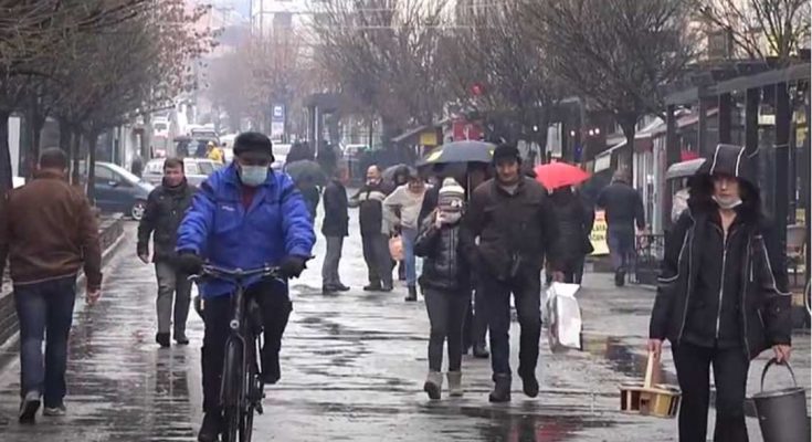 DOSTIGLI SMO OSAM MILIJARDI U Srbiji nas je bilo 6,62 miliona, prosečna starost 43,9 godina