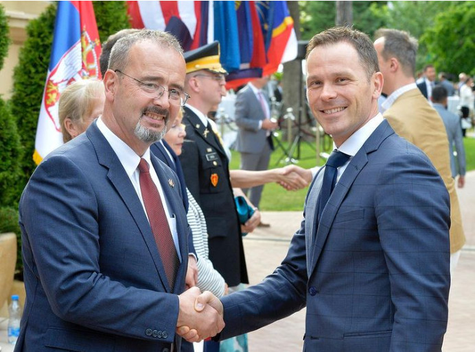 SINIŠA MALI NA PRIJEMU KOD AMERIČKOG AMBASADORA: Srećan vam Dan nezavisnosti!