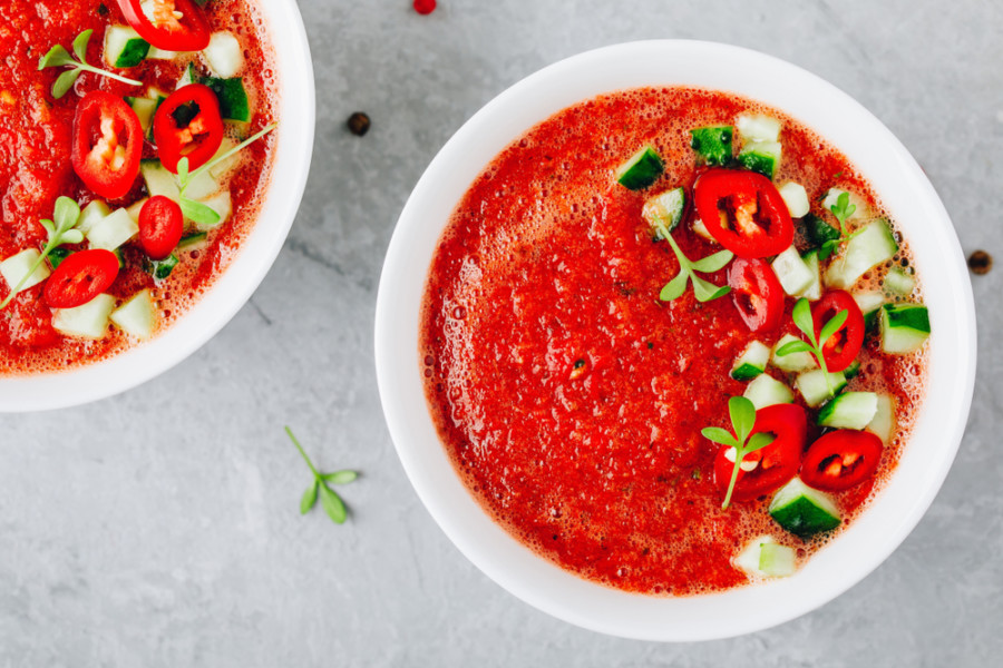 ČORBA OD LUBENICE SA SIROM I LJUTIM SOSOM: Ne kuva se, idealan recept za vrele letnje dane!