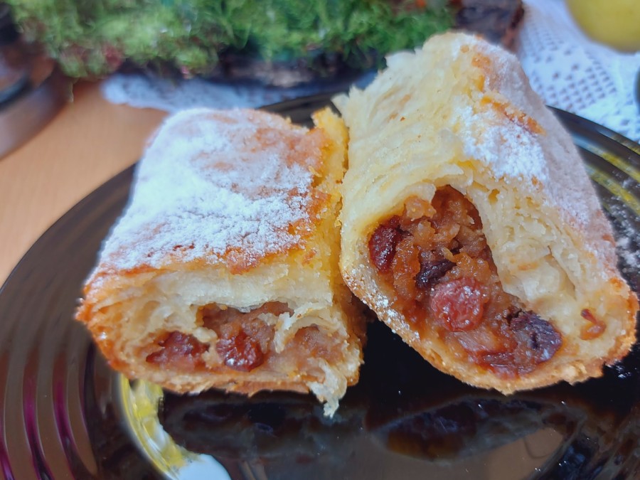 NOVI RECEPT IZ BAKINE KUHINJE Sočna šuškava pita sa jabukama, keksom i grizom