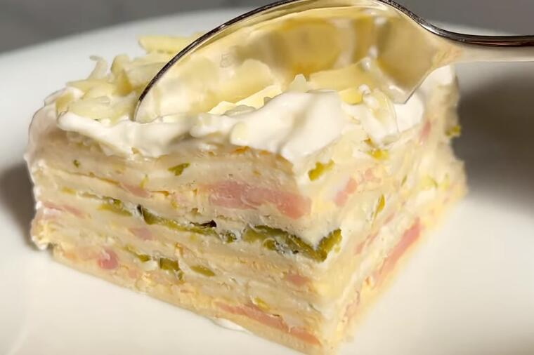 SLANA ROZEN TORTA: Vrhunsko brzo predjelo savršeno i za svečanu trpezu! (VIDEO)