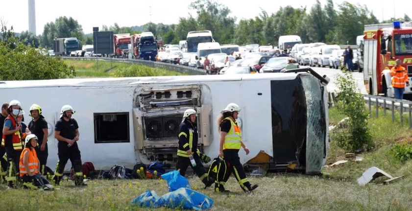 SRBIN NAKON JEZIVE NESREĆE U NEMAČKOJ: Izvlačio sam ljude iz smrskanog autobusa!