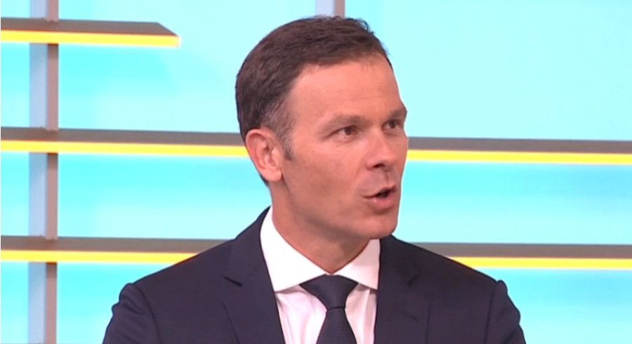 MINISTAR FINANSIJA SINIŠA MALI: Poznat datum prvog povećanja penzija, prosečna plata biće veća od 700 evra