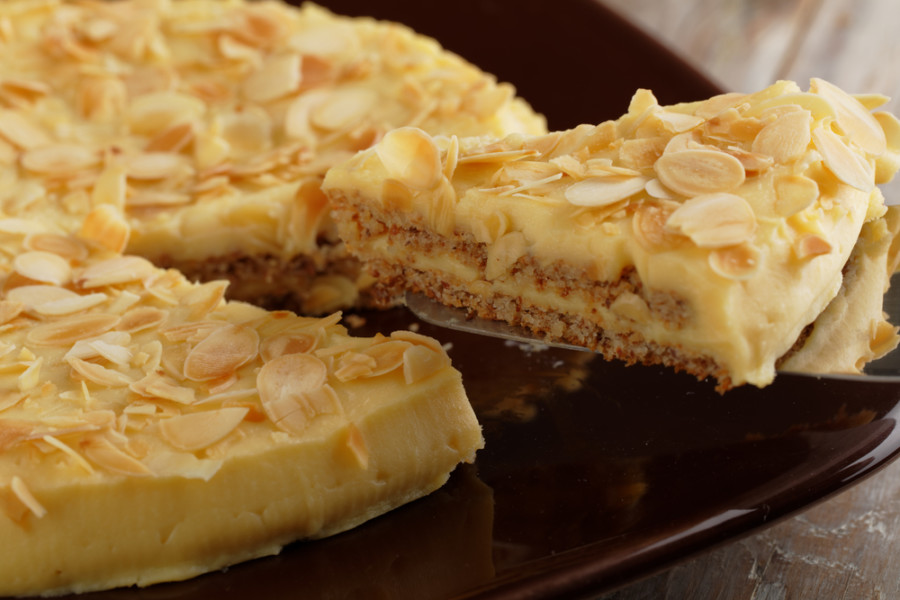 ŠVEDSKA TORTA KOJA JE OSVOJILA SVET: Najukusniji beli desert koji ćete ikada probati!