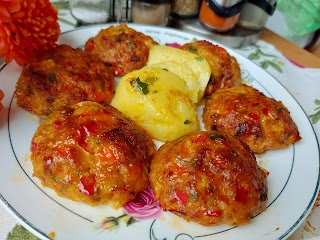 JEDNOSTAVAN RECEPT ZA NEDELJNI RUČAK Fantastične pljeskavice iz rerne, ukusnije i zdravije od prženih