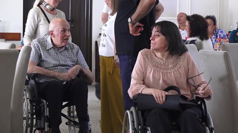 NAJNOVIJA NAUČNA ISTRAŽIVANJA POKAZALA Evo šta može da bude okidač za multiplu sklerozu!