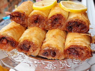 STARINSKI RECEPT ZA OMILJENU POSLASTICU Voćna baklava savršenstvo ukusa i sočnosti (VIDEO)