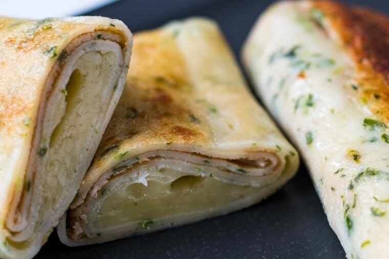 KALCONE PUNJENE SIROM I BROKOLIJEM: Savršen izbor za doručak ili večeru. Deca ih obožavaju! (RECEPT)