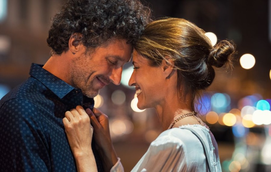 PRE NEGO ŠTO SE SRETNU DVE OSOBE, NJIHOVE DUŠE IMAJU KARMIČKI UGOVOR: Saznajte iz kog razloga ste nekoga upoznali!