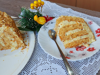 SLATKO ČUDO OD SAMO JEDNOG JAJETA Točak torta, kremasta fantazija (VIDEO)