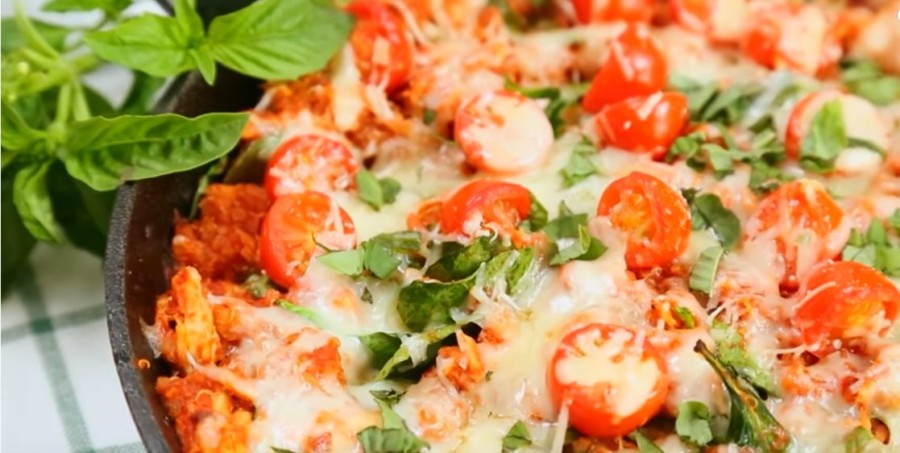 ŠTA ZA VEČERU? Napravite ukusnu alpsku picu sa domaćim testom (RECEPT)