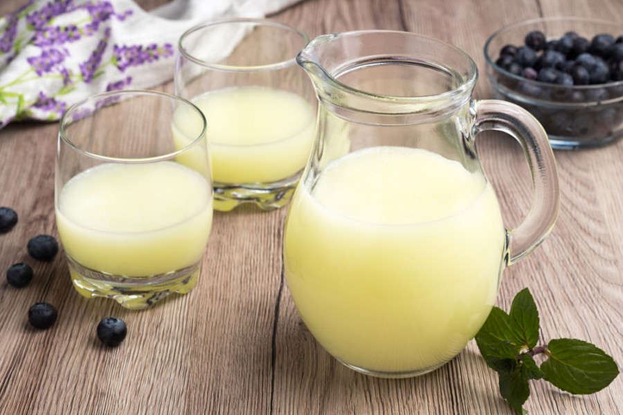 ČUVA VITALNE ORGANE, ŠTITI TELO OD BOLESTI: Ovo su zdravstvene prednosti koje pruža  surutke!