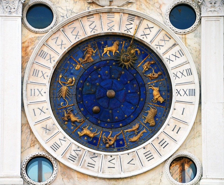 HOROSKOP ZA VIKEND OD 31. DECEMBRA DO 3. JANUARA 2022: Raka očekuju divne stvari, Ribe susret sa srodnom dušom!