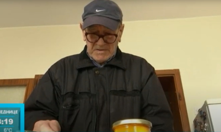 CENA NIJE POUZDAN KRITERIJUM: Evo kako da budete sigurni u kvalitet meda kojeg kupujete (VIDEO)