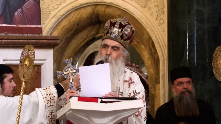 NISMO DOBROVOLJNO KLEKLI PRED GOSPODARIMA NOVOG PORETKA ! Episkop Irinej uputio snažnu poruku Novaku