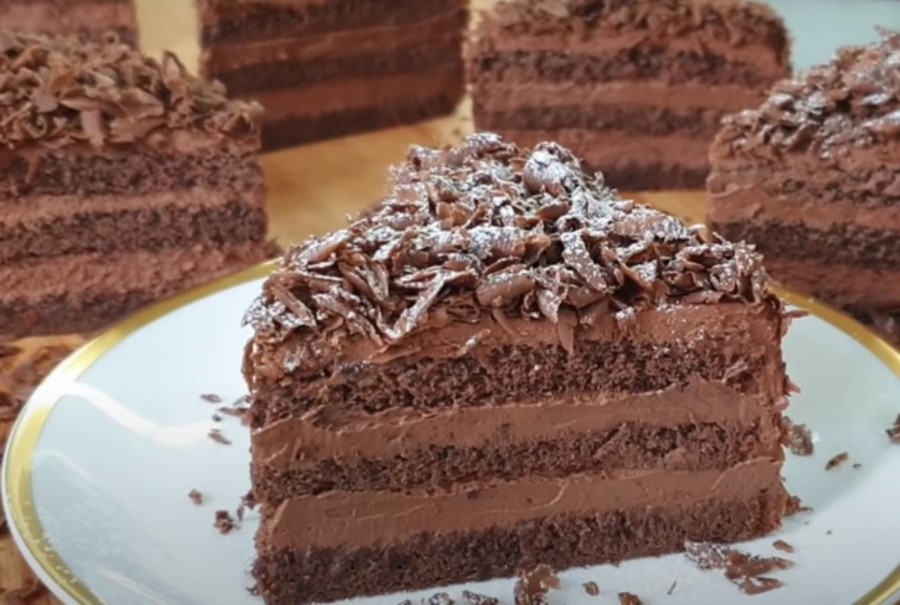 KOLIKO DUGO TORTA SME DA STOJI U FRIŽIDERU: Evo šta je siguran znak da vam preti trovanje