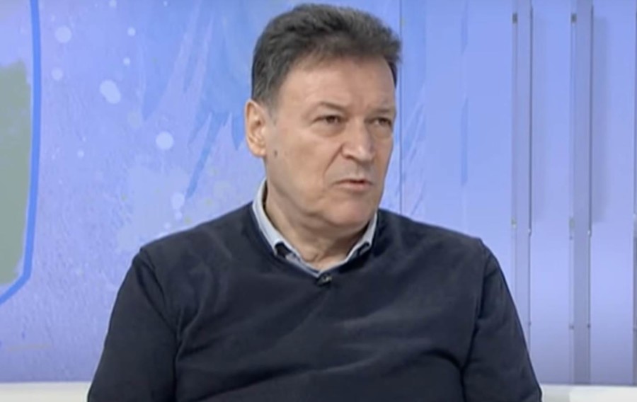 SVE VIŠE LJUDI IMA OVAJ PROBLEM: Doktor Adamović objasnio zašto kosa opada posle kovida