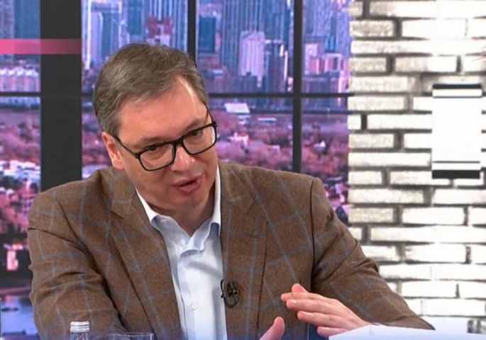 VUČIĆ: Pojeftiniće benzin i dizel