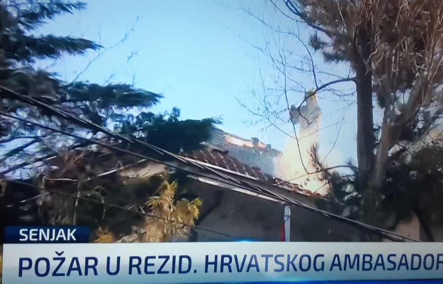 GORI REZIDENCIJA HRVATSKOG AMBASADORA U BEOGRADU: Veliki požar u centru grada