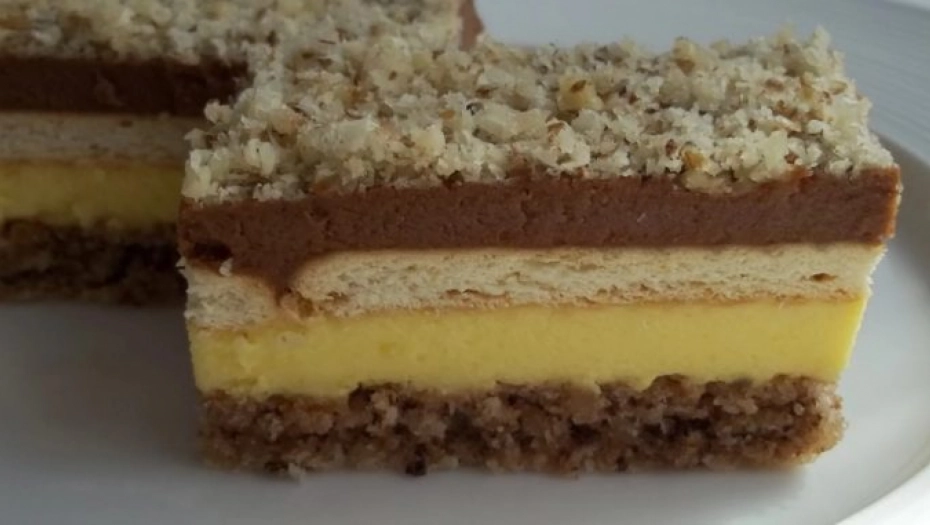 UKUS KOJI POPRAVLJA DAN:  Torta puna oraha i fila