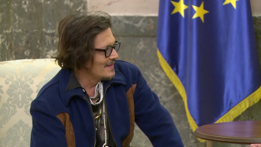 POSLE NOVAKA , SAD "NE VALJA" NI DEP: Slavni glumac na udaru zbog prijateljstva sa predsednikom Vučićem
