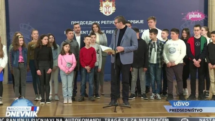 EMOTIVNI GOVOR JOVANE IZ MOSTARA: Devojčica se obratila predsedniku Vučiću, evo šta je poželela (VIDEO)