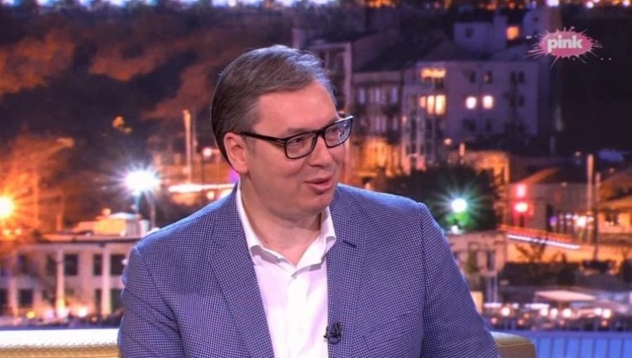 PITANJA IZ LEKSIKONA ZA VUČIĆA: Predsednik u emisiji "Amidži šou" o ljubavi, snovima i željama koje ima