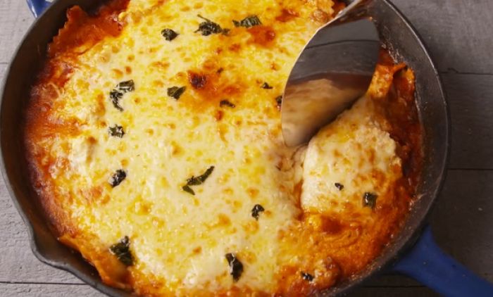 TRI SASTOJKA ZA "LENJU LAZANJU"! Idealno rešenje kada nemate vremena za kuvanje (RECEPT)