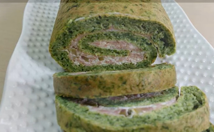 ONO ŠTO NAJVIŠE VOLIMO NA SLAVAMA I U "GOSTIMA": Preukusni slani zeleni rolat! (VIDEO RECEPT)