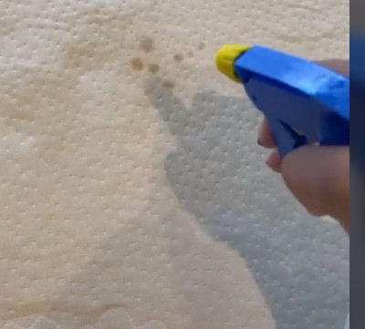 SKINITE FLEKE SA DUŠEKA ZA ČAS! Sve što je potrebno već imate ! (VIDEO)