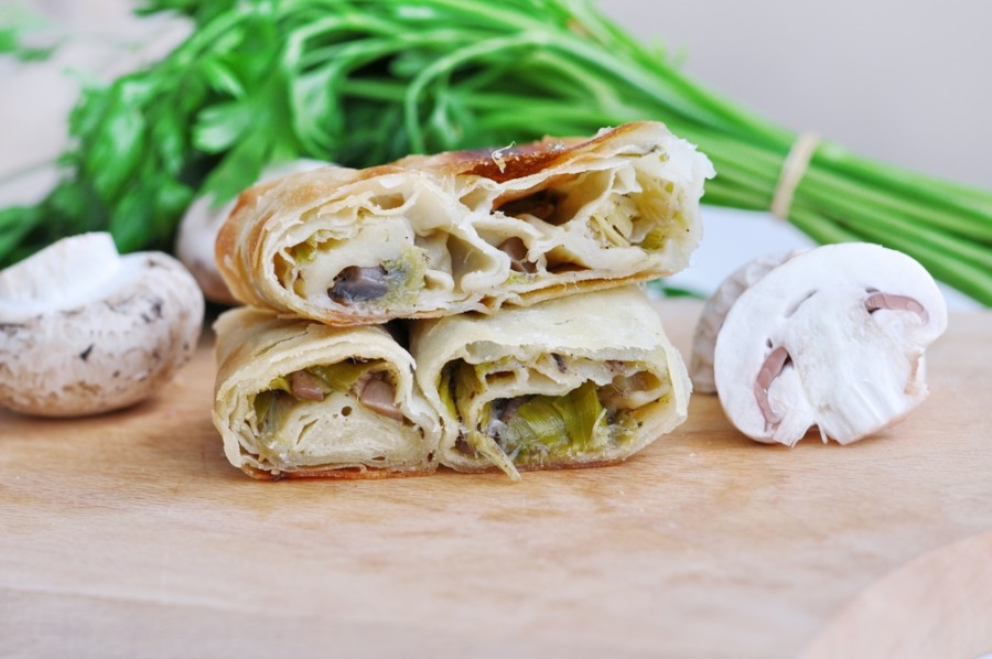 DIVAN RECEPT ZA POSNU PITU Sa veoma traženom blitvom, šampinjonima i prazilukom