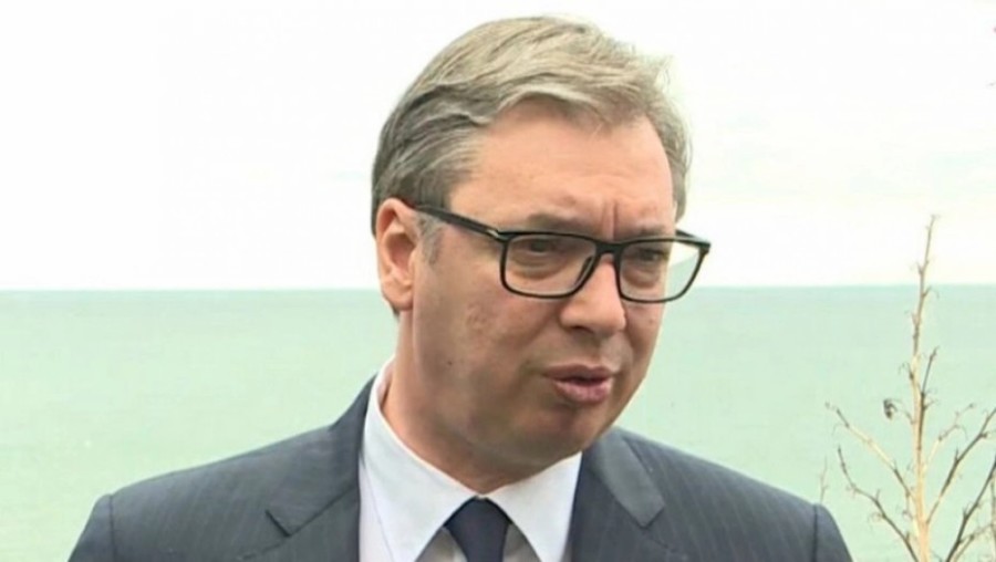 PREDSEDNIK VUČIĆ: Svet se sprema za teška vremena, moj posao je da brinem o Srbiji!