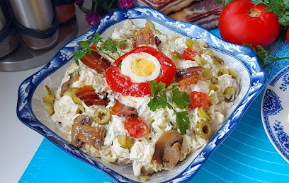 UKUSNI RECEPT ZA DANAŠNJI RUČAK: Kombinovana piletina koja će vas oduševiti!